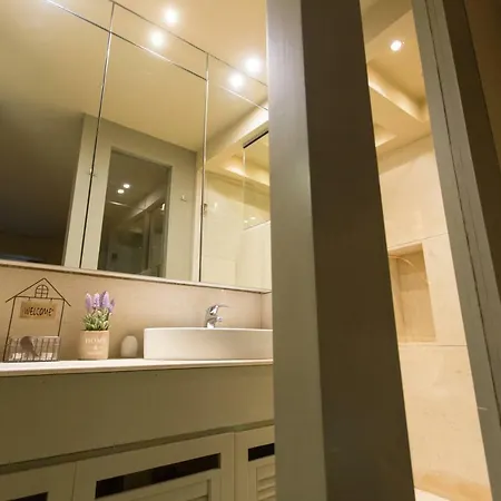 Plaka360 Apartamento *